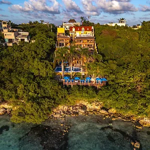La Joya Isla Mujeres